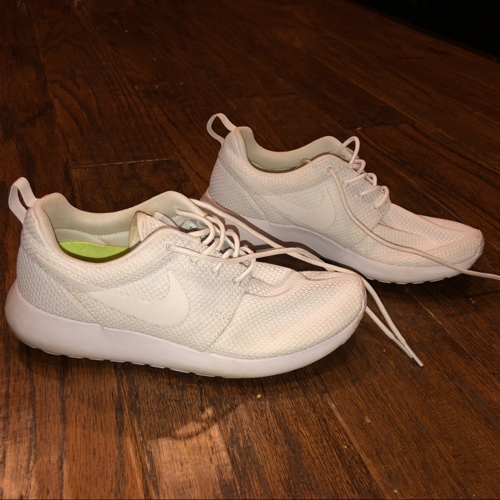 White Nike Roshes
